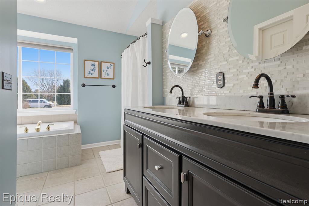 2234 Ridgewood Drive