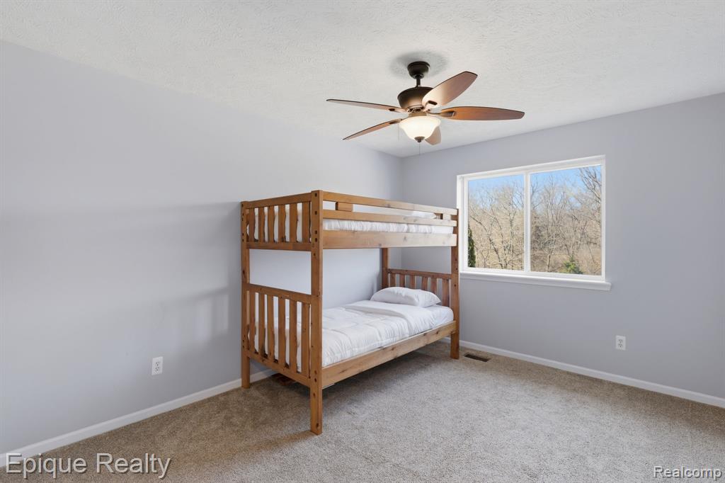 2234 Ridgewood Drive
