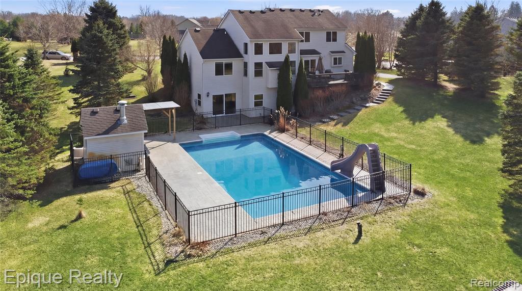 2234 Ridgewood Drive