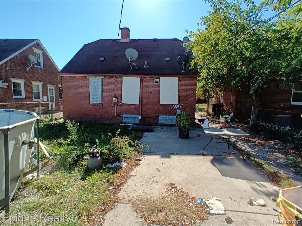 16069 Carlisle Street