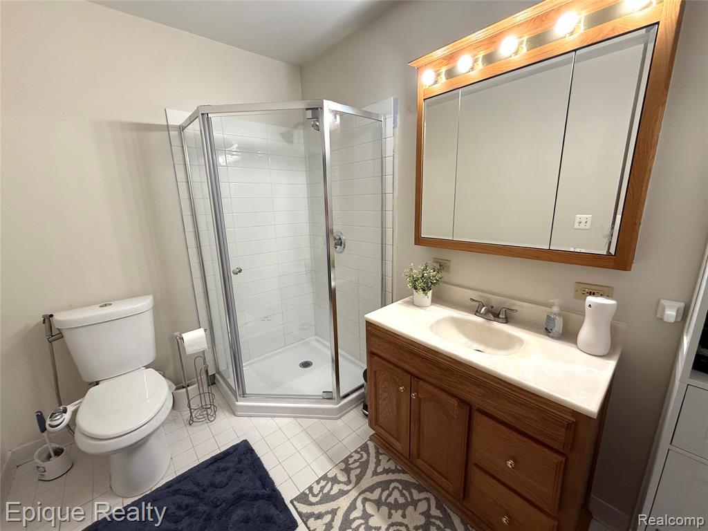 2256 Fairway Circle