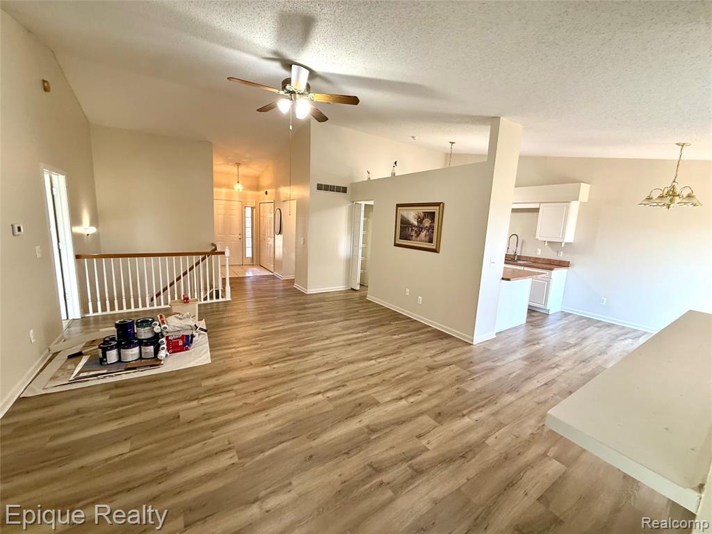2256 Fairway Circle