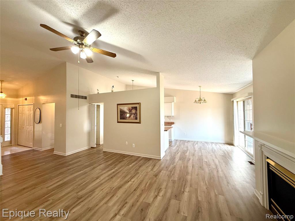 2256 Fairway Circle