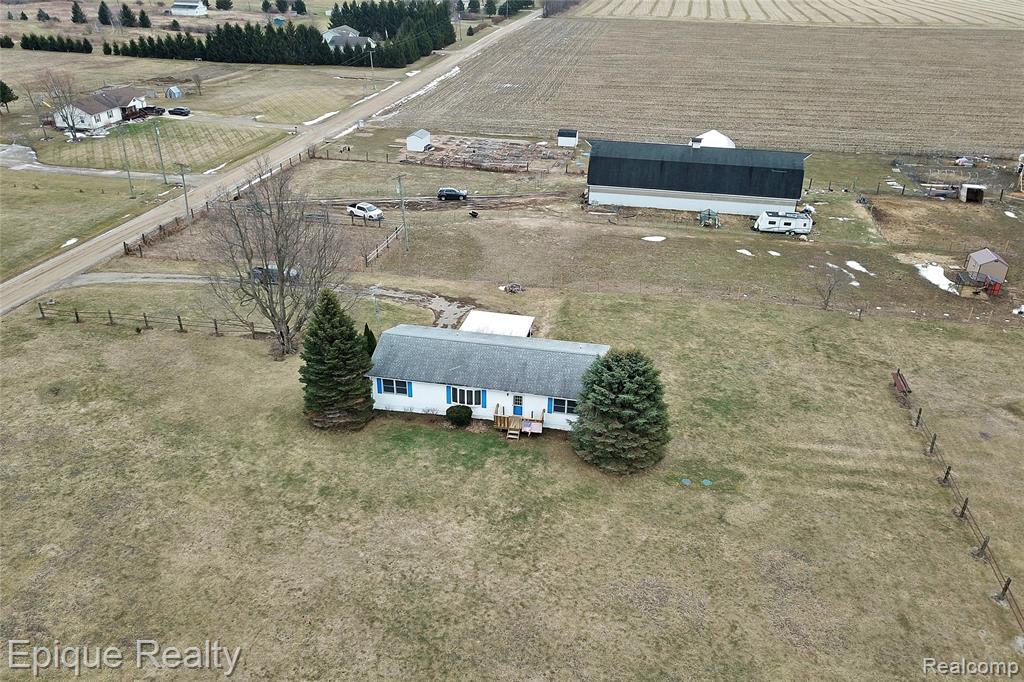 6723 Cedar Creek Road