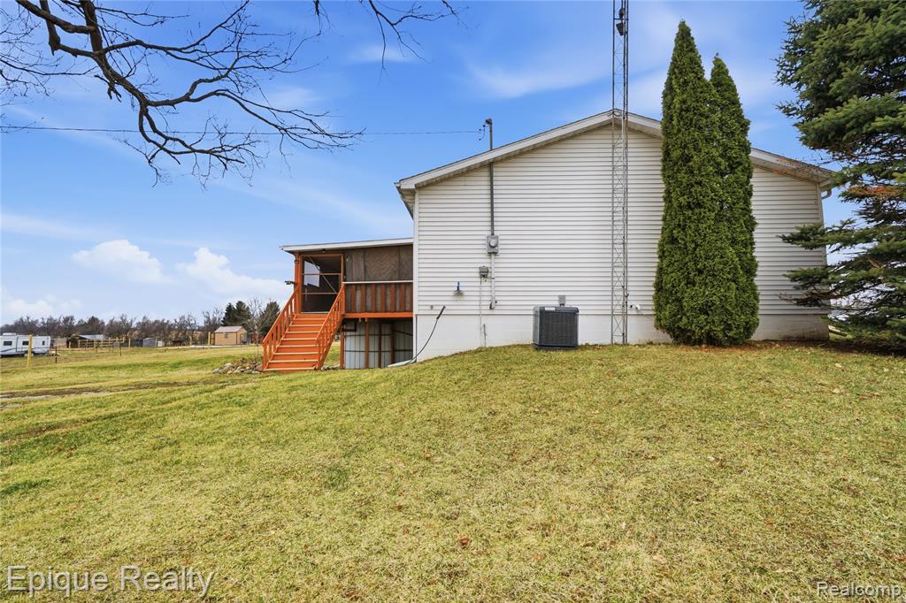 6723 Cedar Creek Road