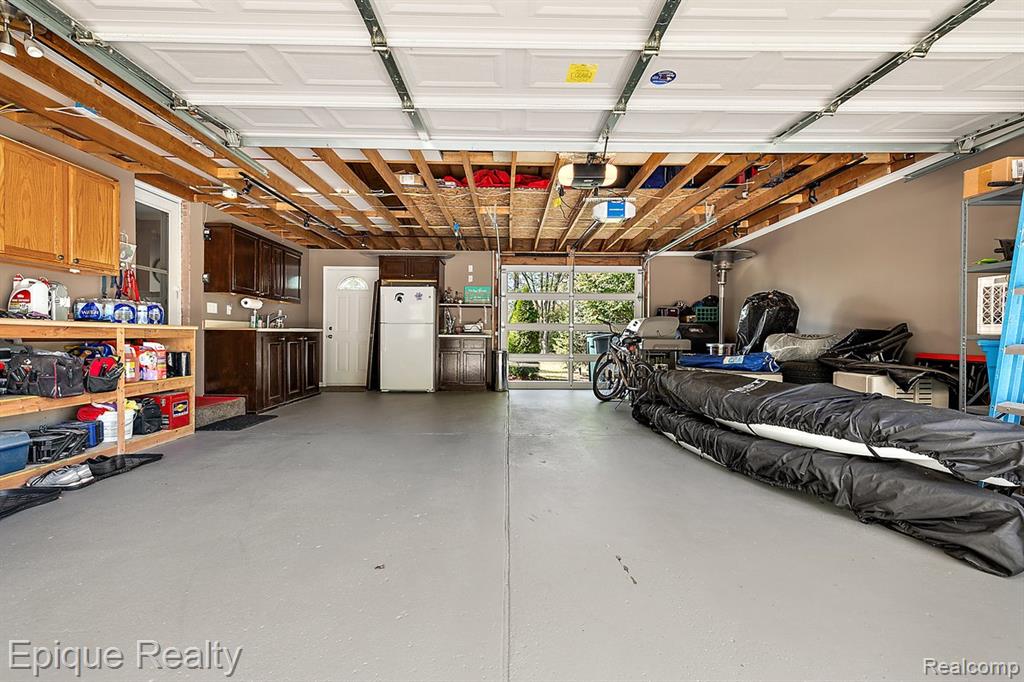 3915 Jennings Drive