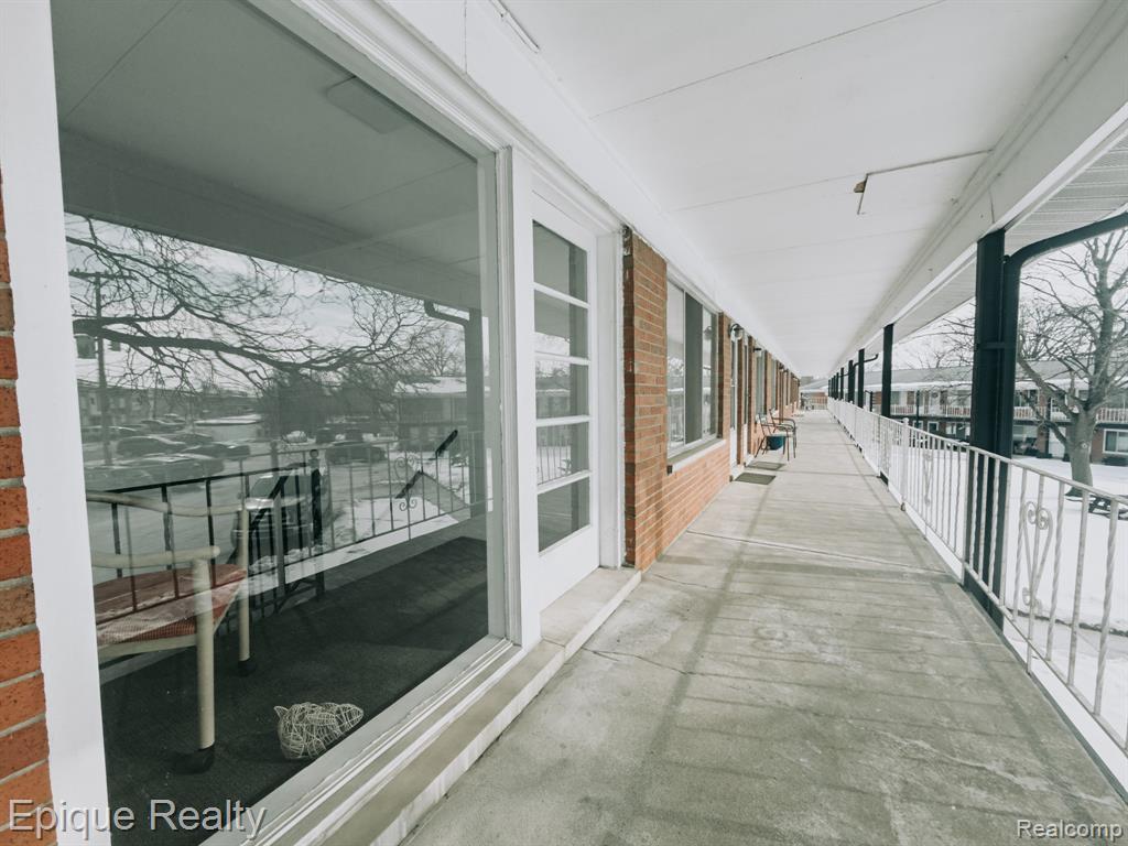 2121 Clawson Avenue # 205