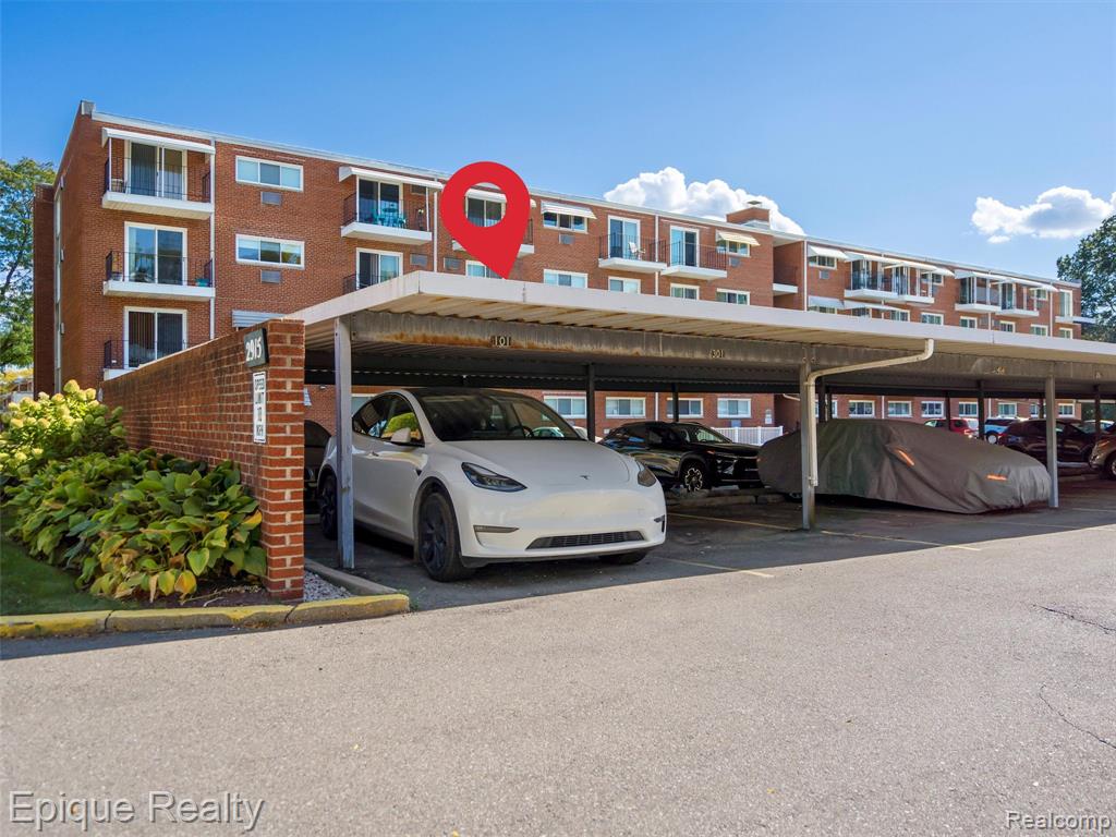 2915 W 13 Mile Road # 101