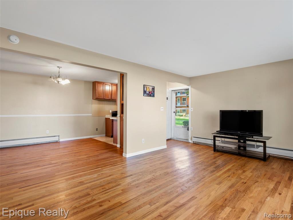 2915 W 13 Mile Road # 101
