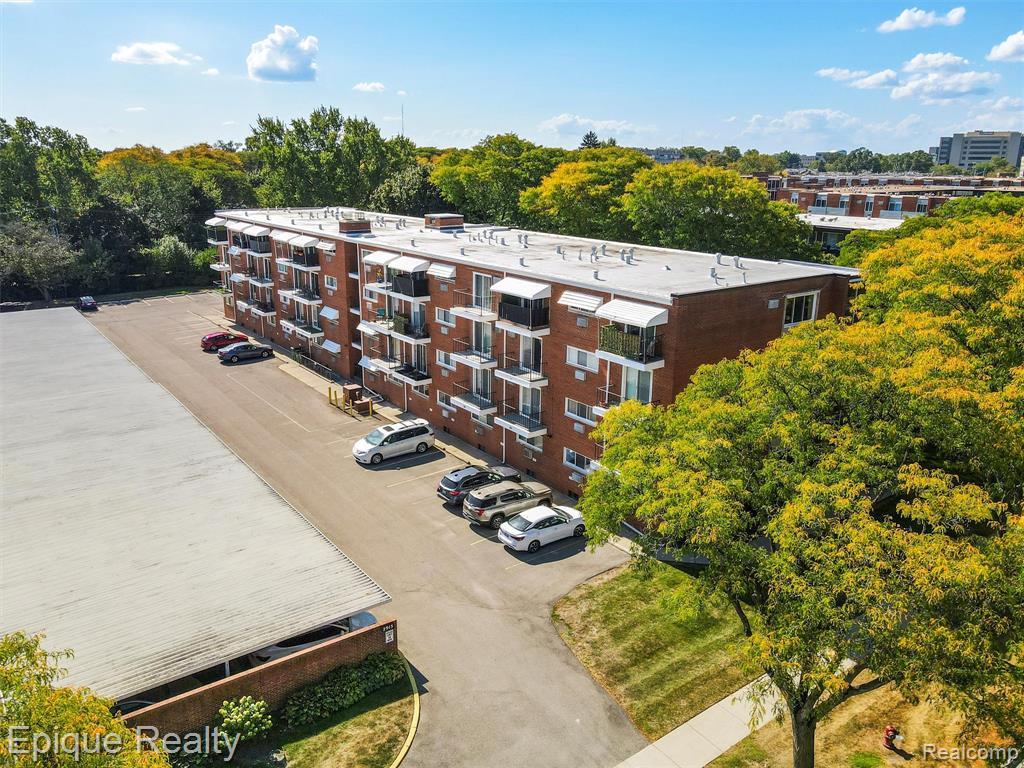 2915 W 13 Mile Road # 101