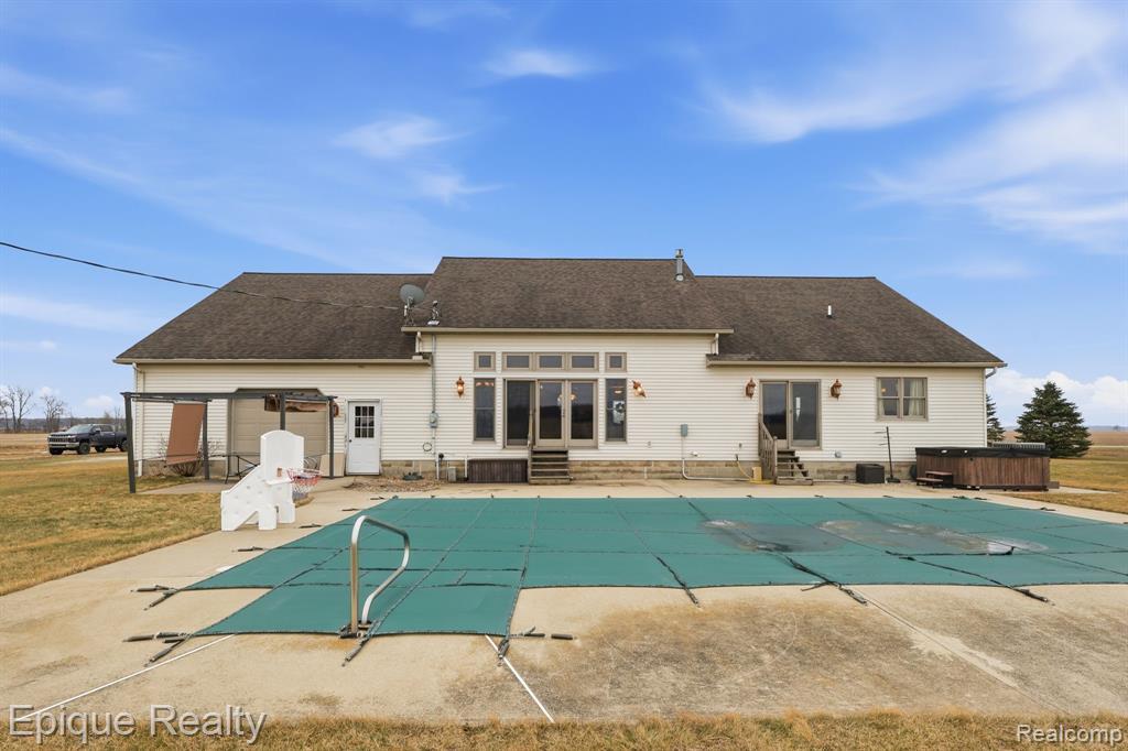 22550 W Ferden Road