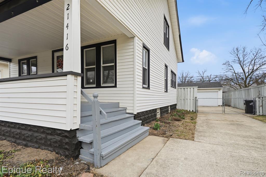 21416 Roosevelt Avenue