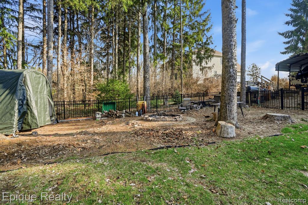 9867 Finnegan Drive