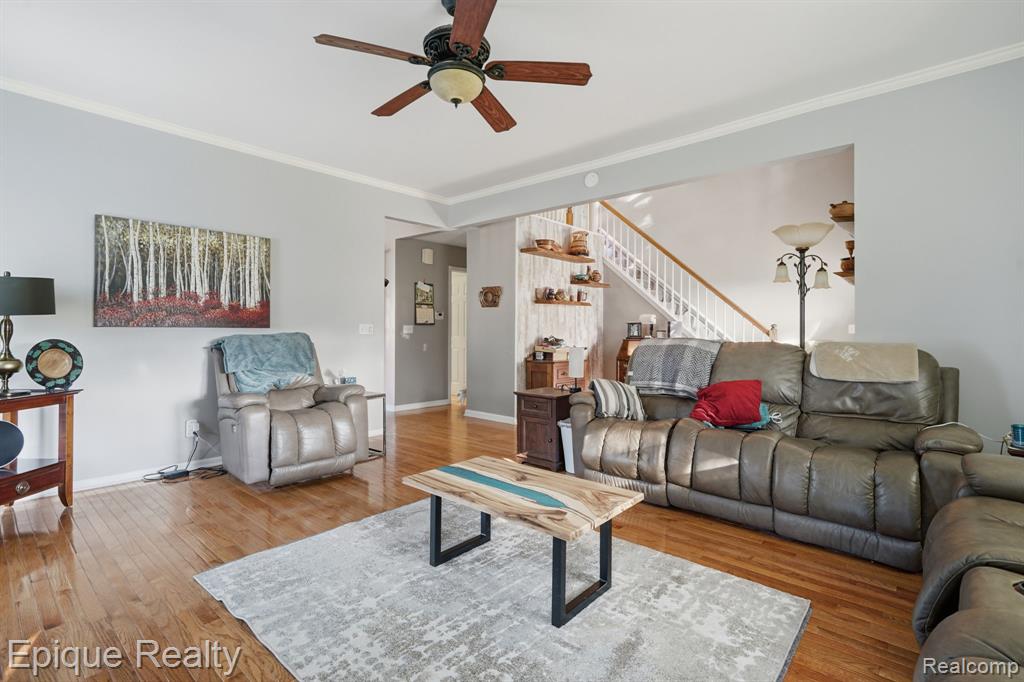 9867 Finnegan Drive