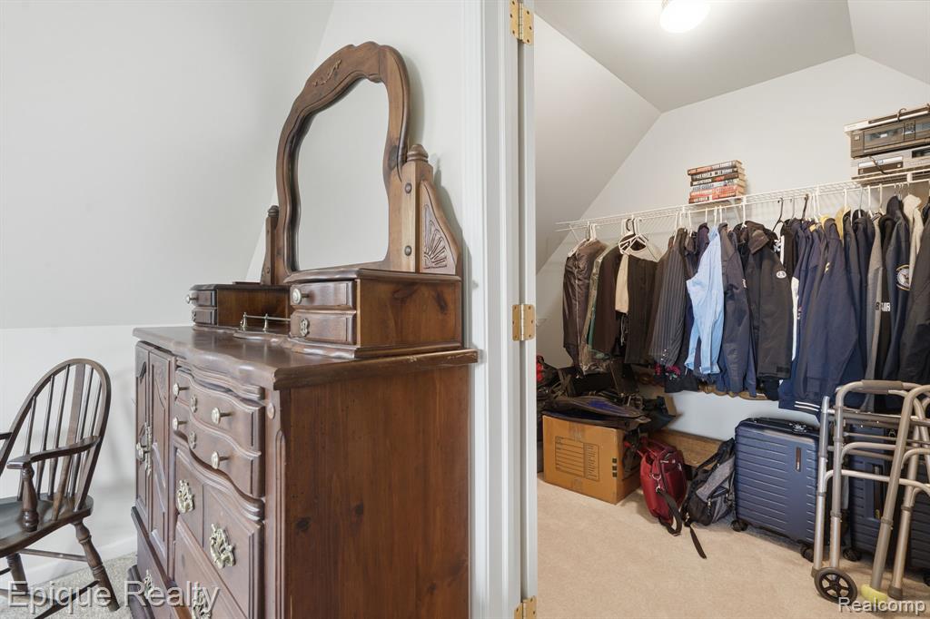 9867 Finnegan Drive