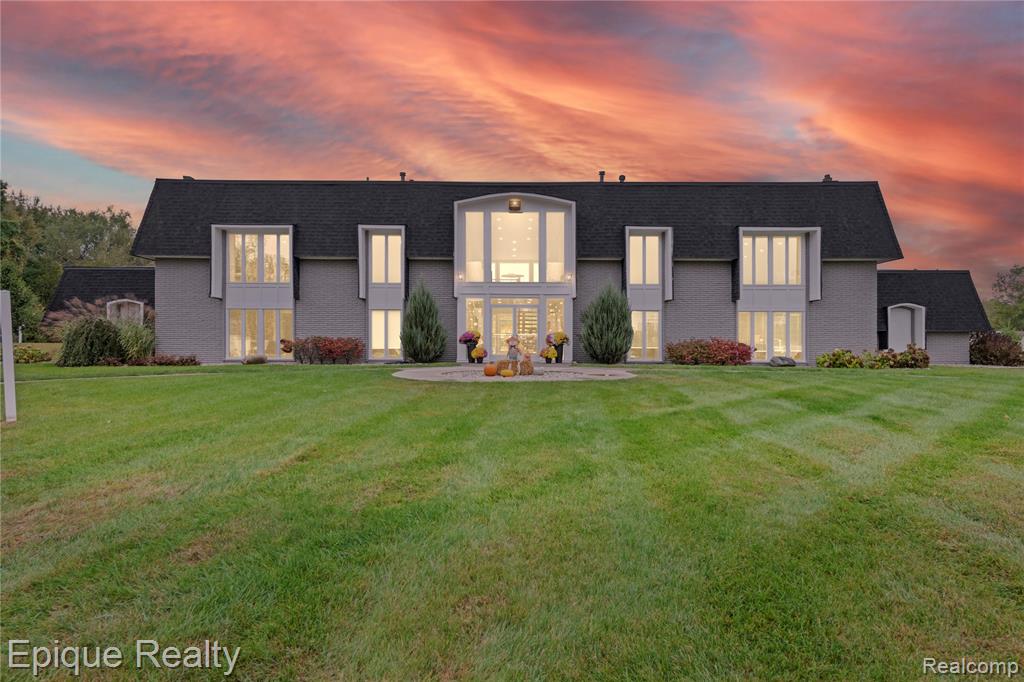 83 Elm Avenue