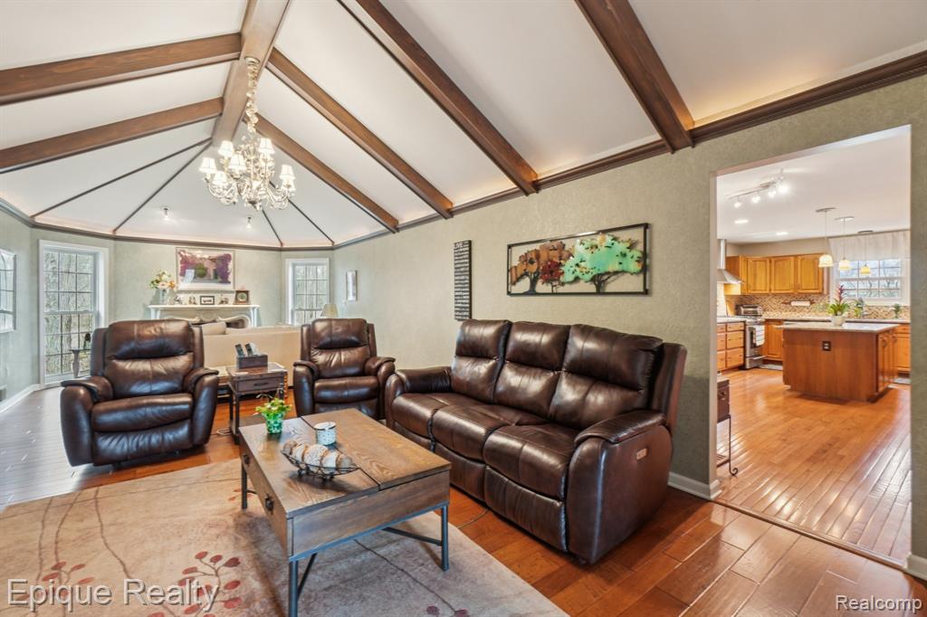 24871 Edgemont Drive