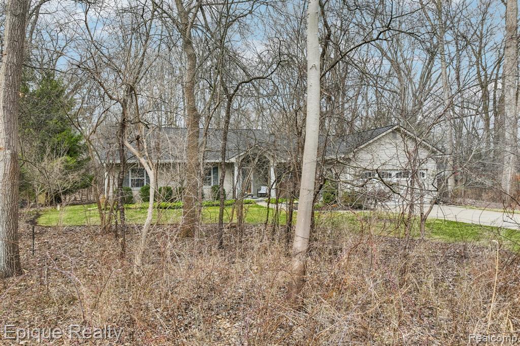 24871 Edgemont Drive