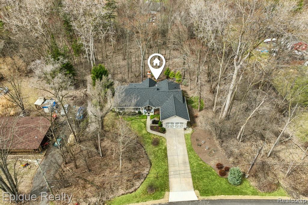 24871 Edgemont Drive