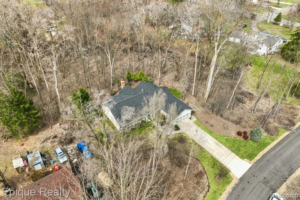 24871 Edgemont Drive