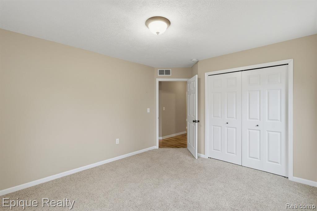 3402 Josephine Lane
