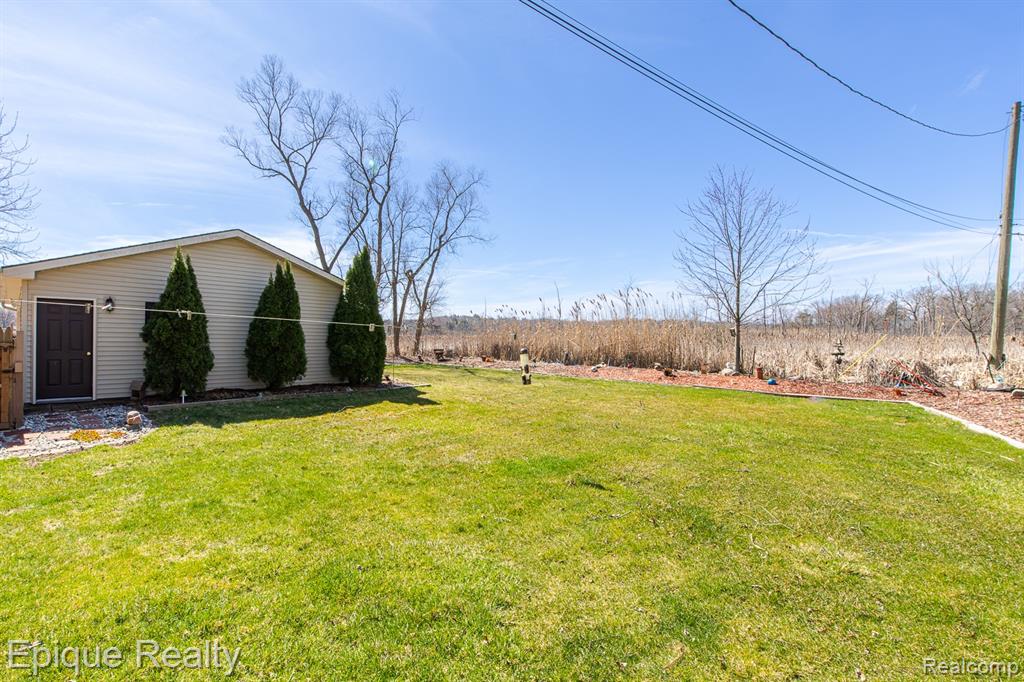 4040 Joslyn Road