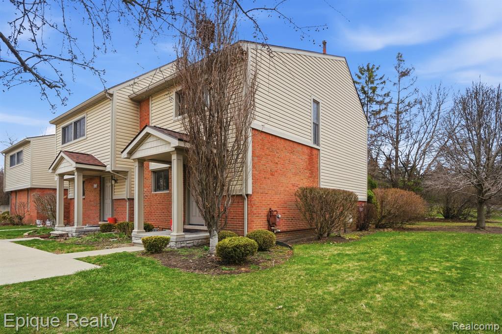 3895 Old Creek Road
