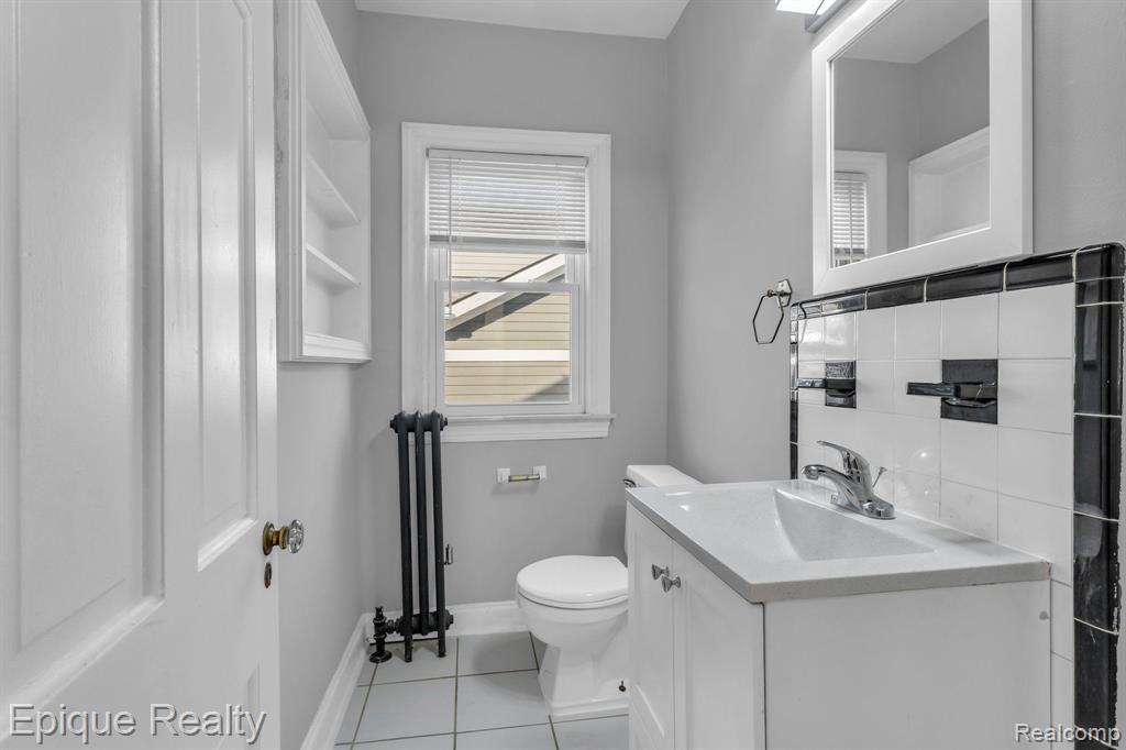 333 Woodward Avenue # 1