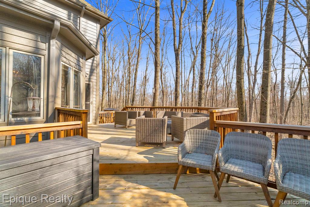 9155 Kelly Lake Drive