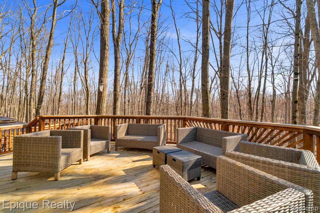 9155 Kelly Lake Drive