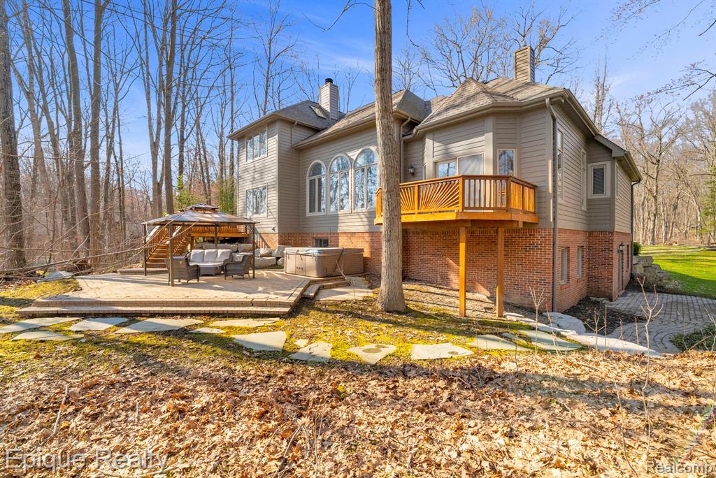 9155 Kelly Lake Drive