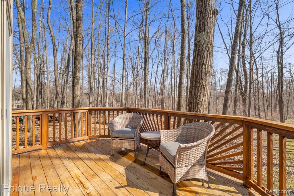 9155 Kelly Lake Drive