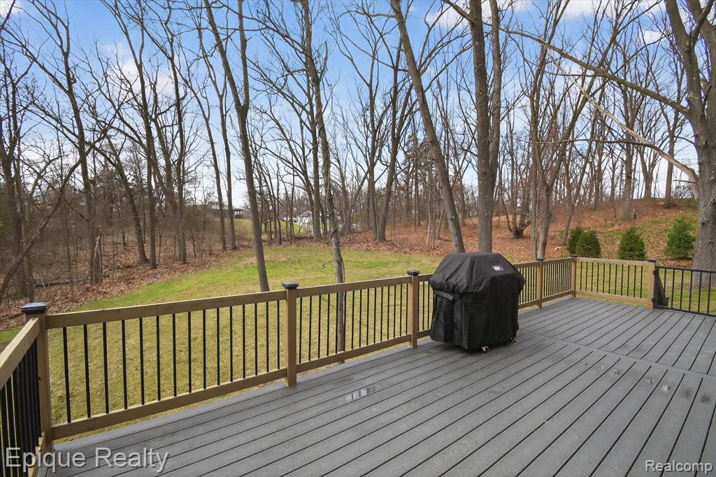 5950 Mountain Top Drive