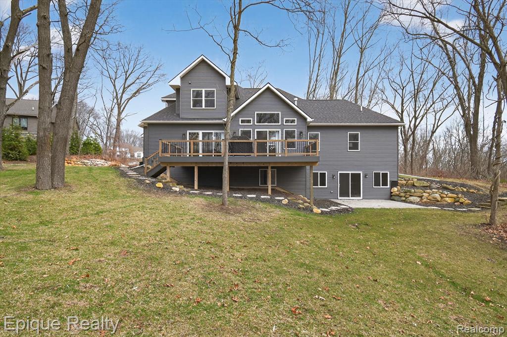 5950 Mountain Top Drive