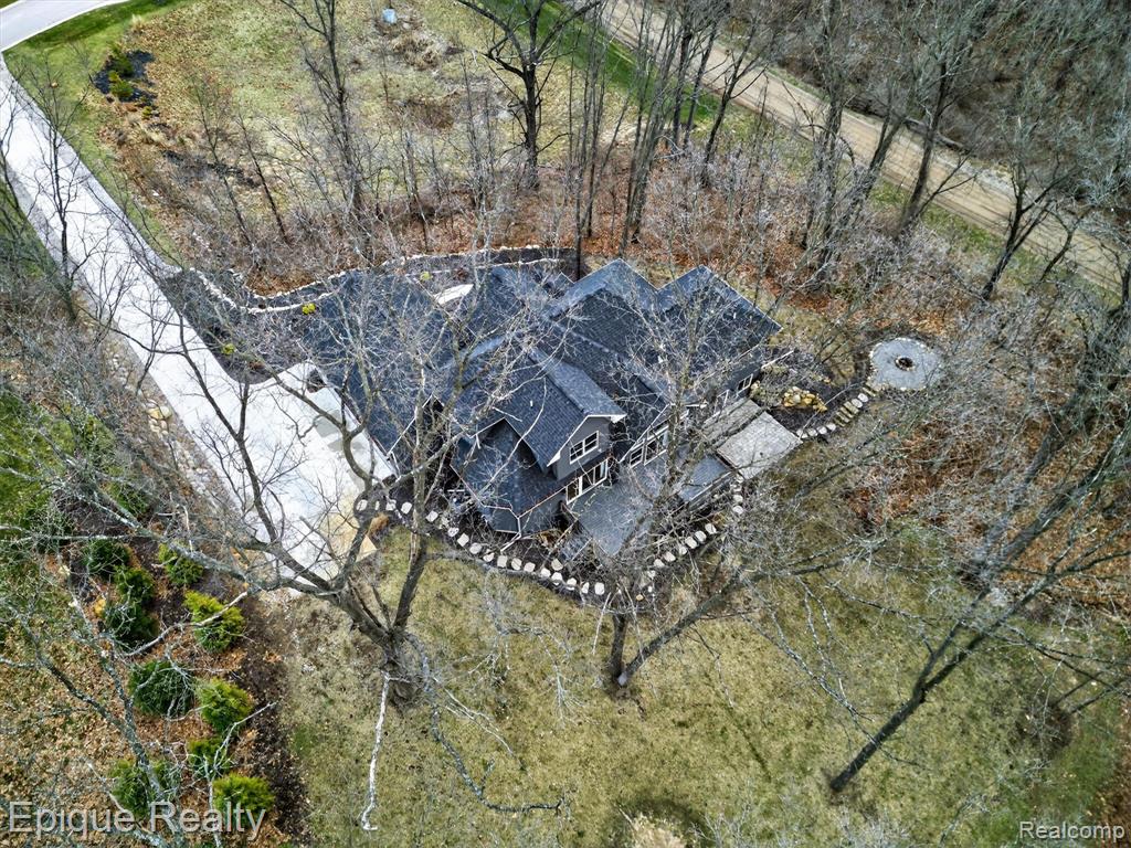 5950 Mountain Top Drive