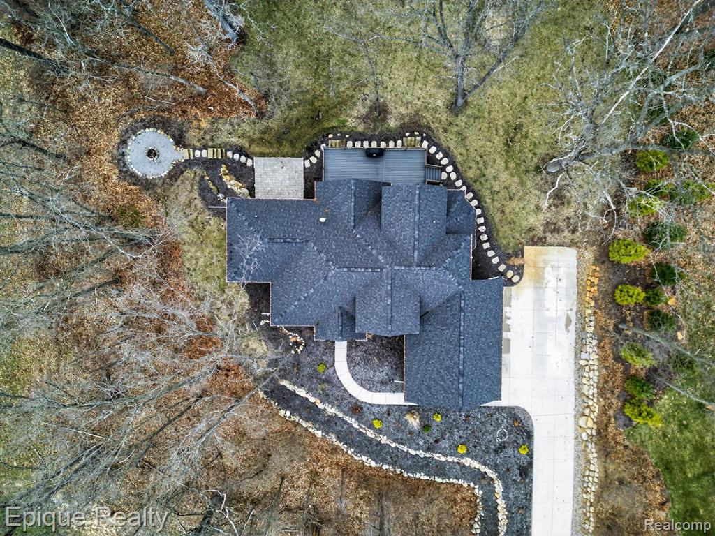 5950 Mountain Top Drive