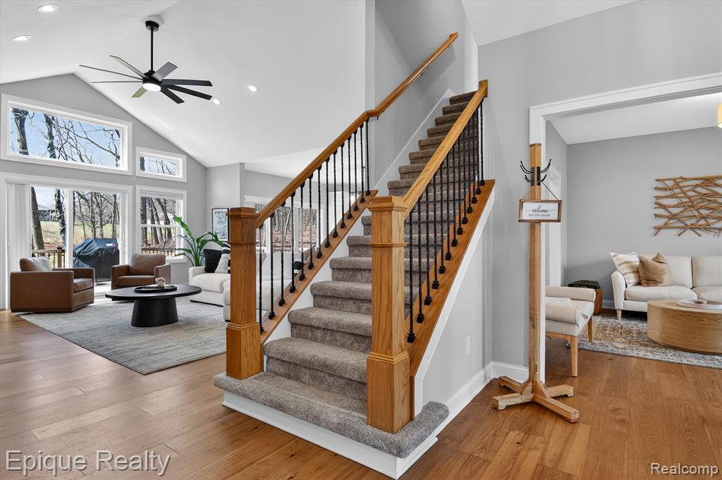 5950 Mountain Top Drive