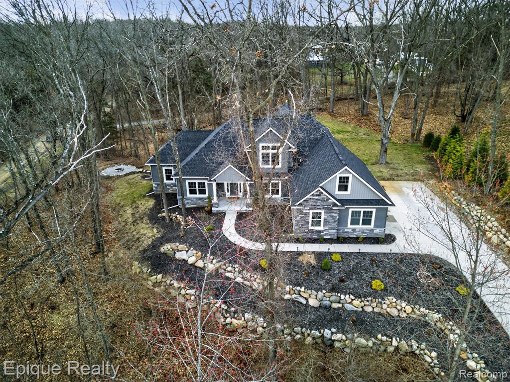 5950 Mountain Top Drive