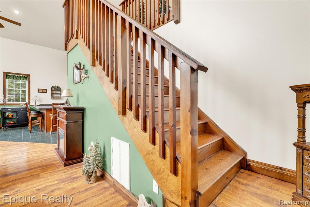 3247 Comanche Trail