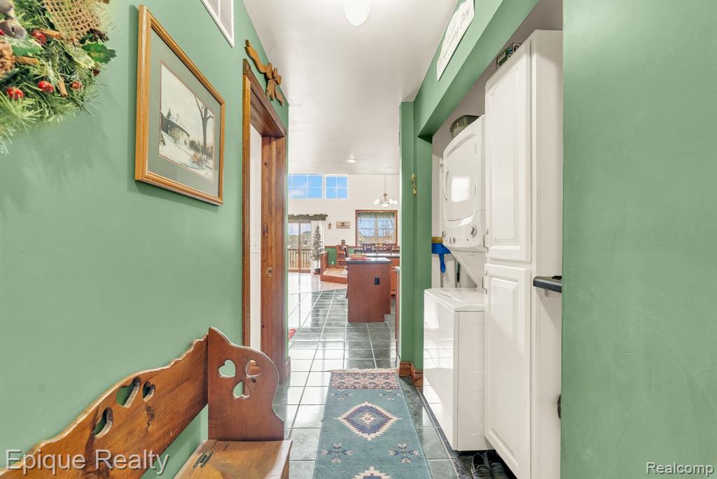 3247 Comanche Trail