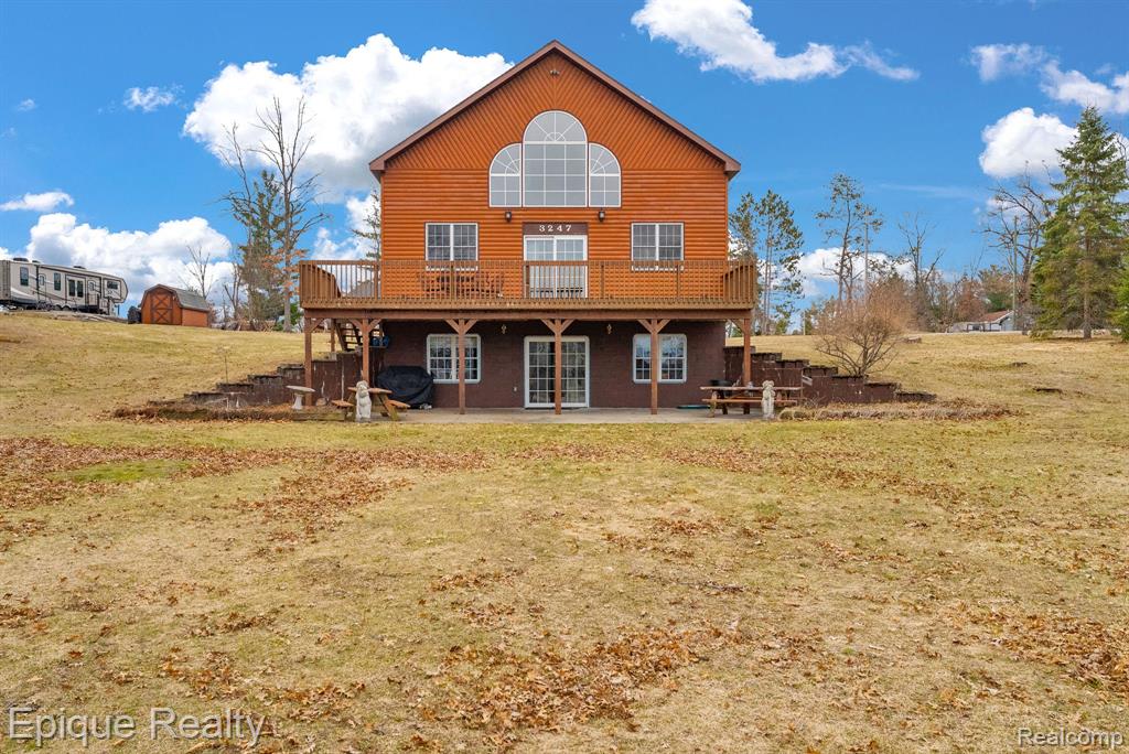 3247 Comanche Trail