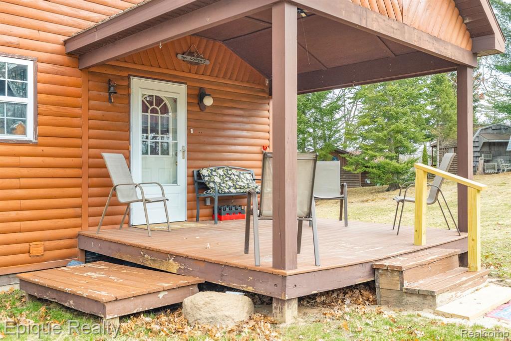 3247 Comanche Trail