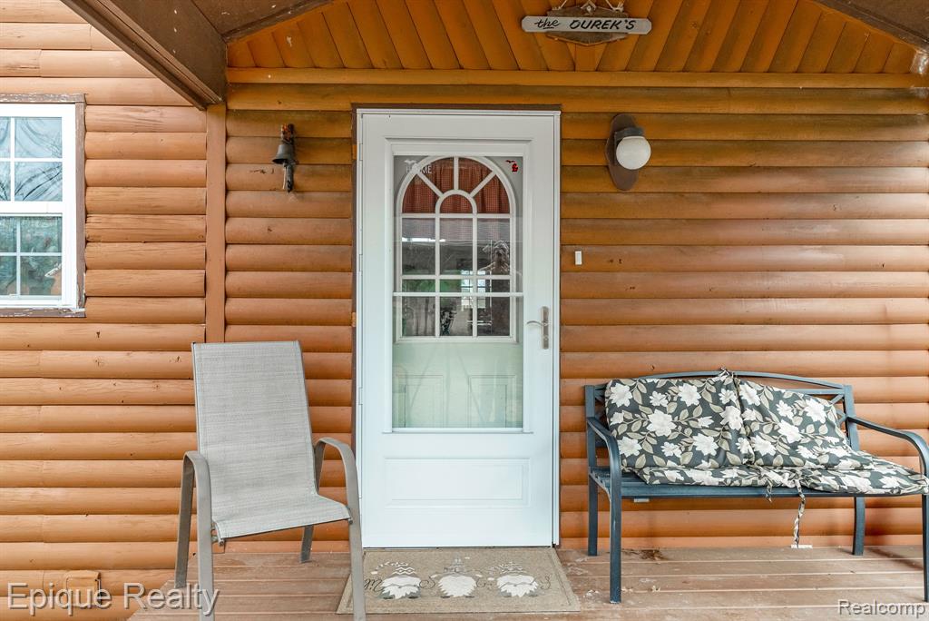 3247 Comanche Trail