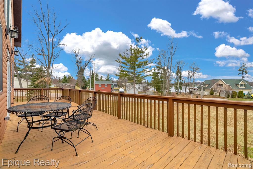 3247 Comanche Trail