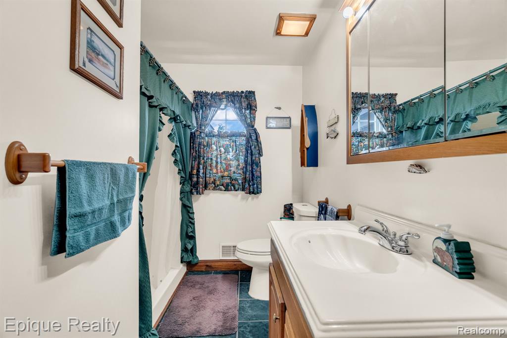 3247 Comanche Trail