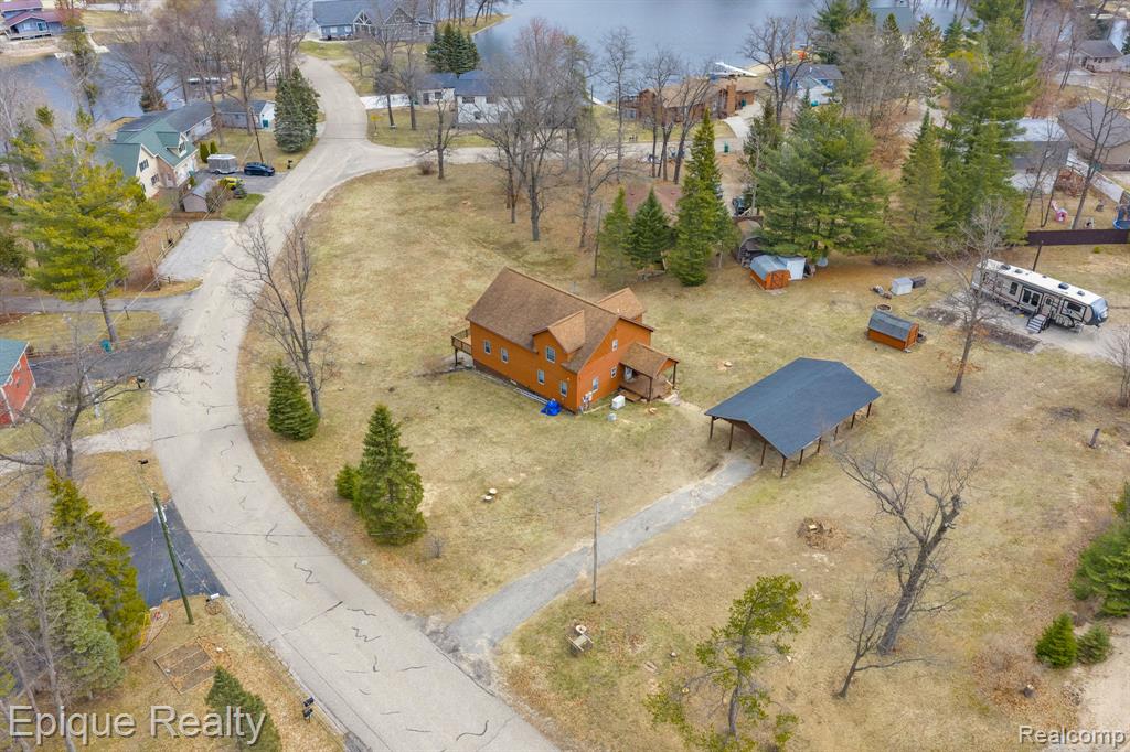 3247 Comanche Trail