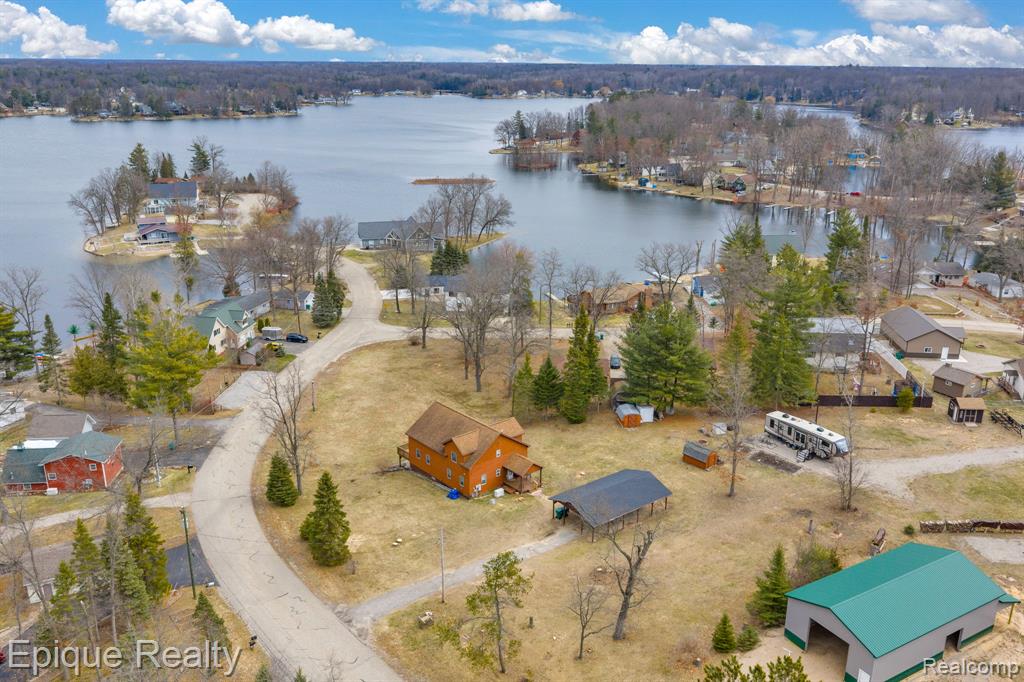 3247 Comanche Trail
