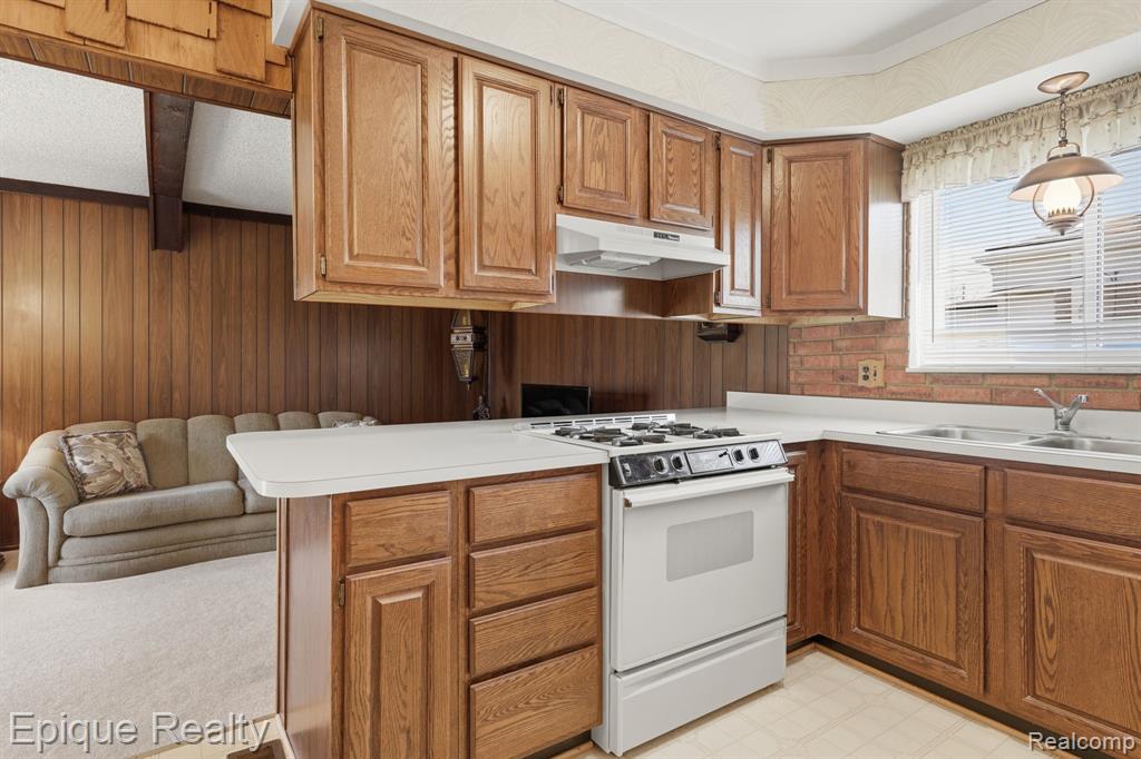 13137 Brierstone Drive
