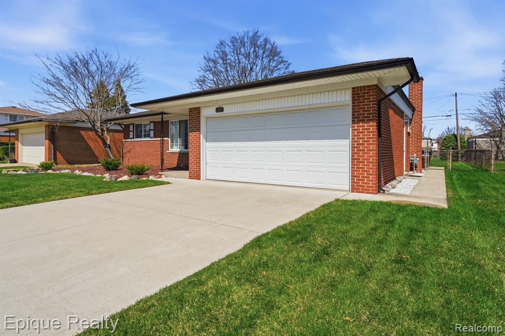 13137 Brierstone Drive