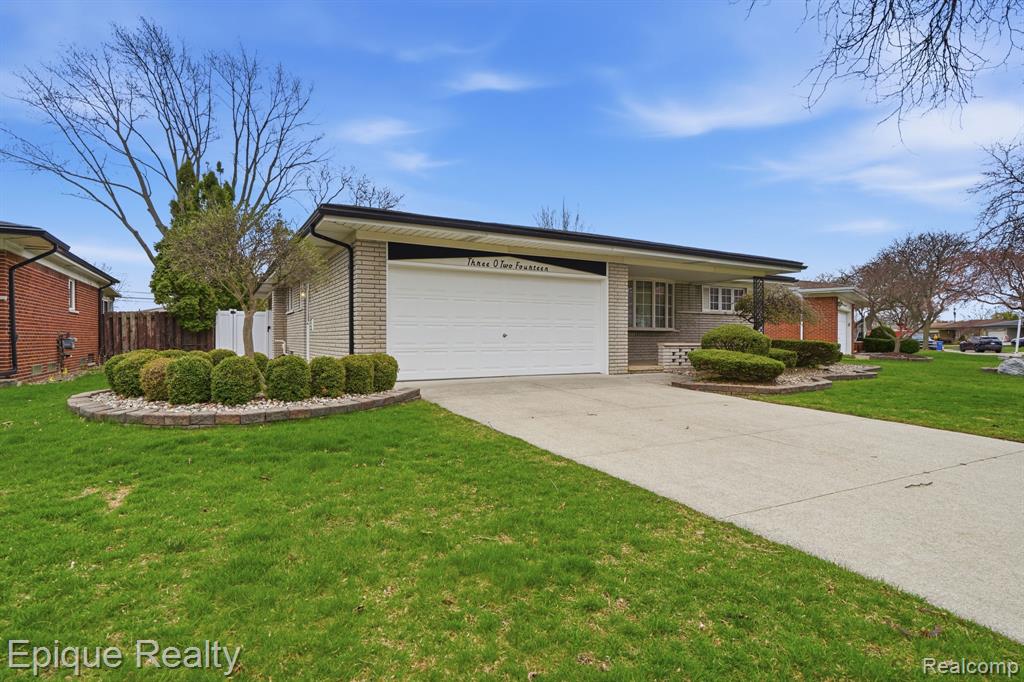30214 Blossom Lane